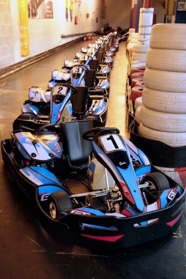 Indoor Kartbahn Neckartenzlingen - Gutscheine verfügbar